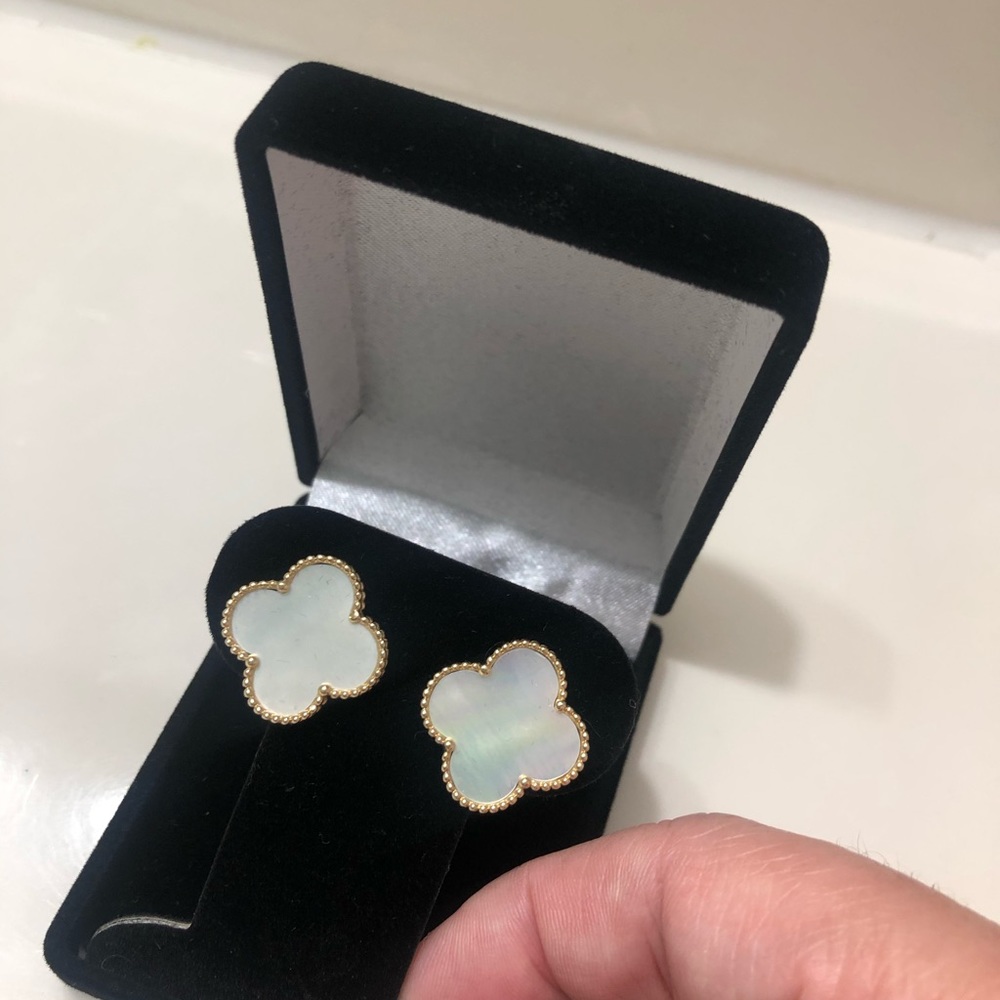 SOLD 14k Solid Gold Mother of Pearl Clover Earrings